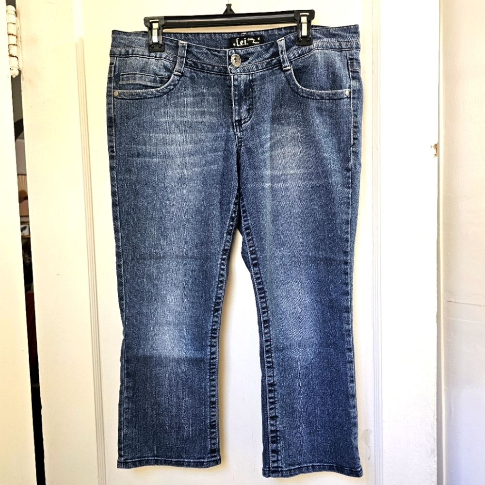 L.e.i. capris (Jrs 11)